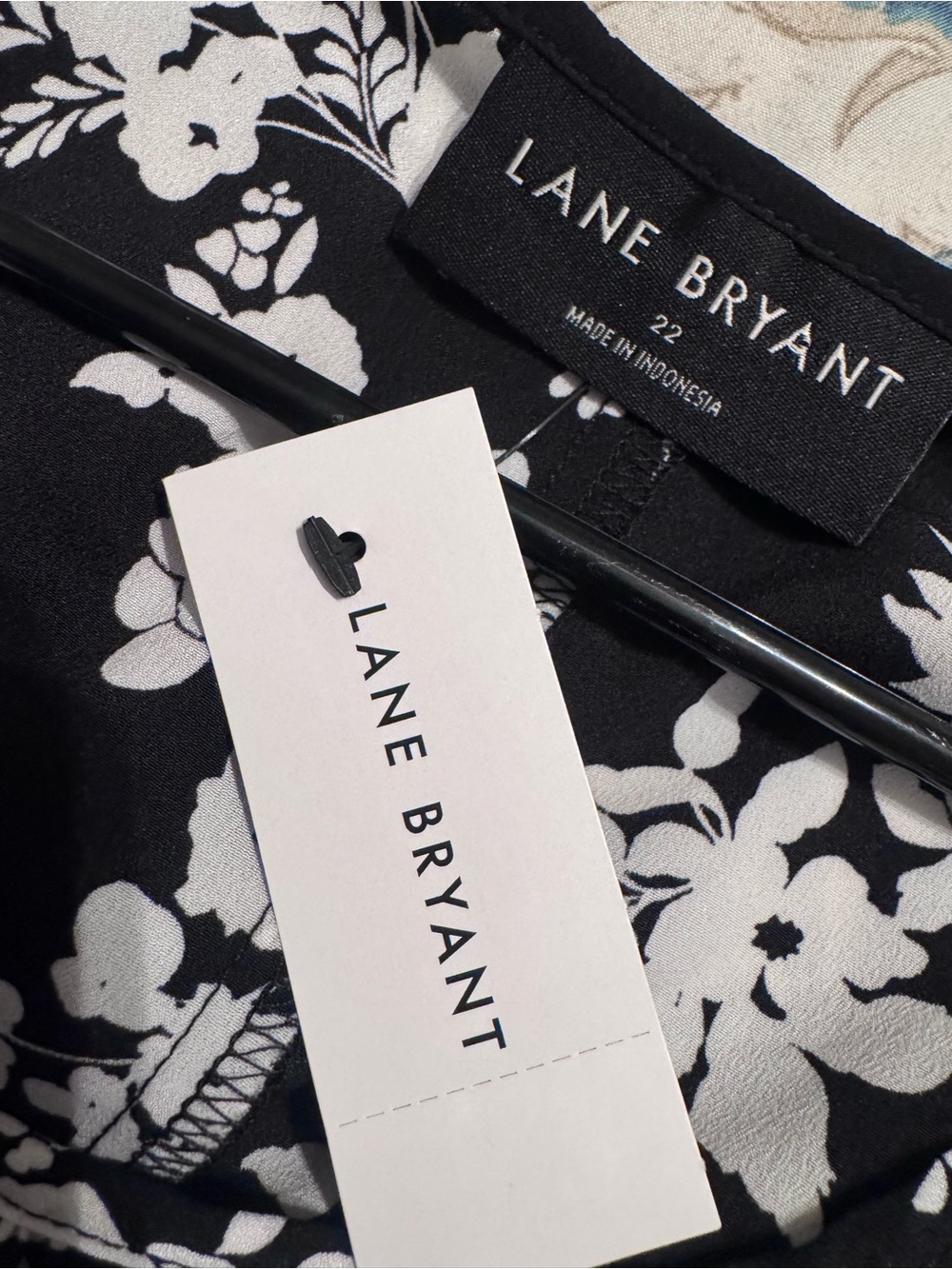 Lane Bryant Black and White Floral Ruffle-Sleeve Blouse - Picture 7 of 8